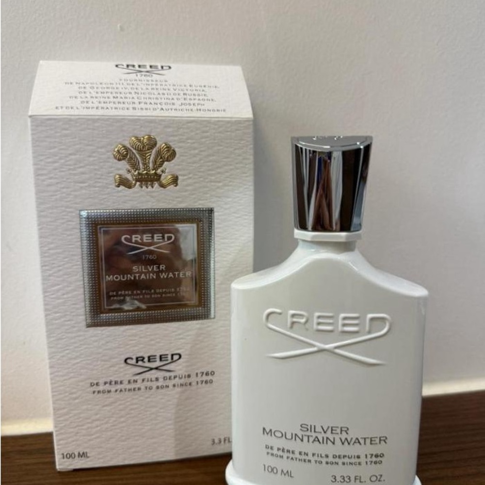 Creed Silver Mountain Water Fragrance in White and Silver